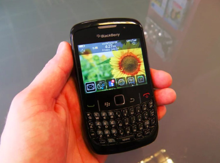 blackberry-8520-gemini