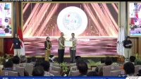 Tekankan Akuntabilitas Publik, UNAIR Terima Penghargaan Simpul Jaringan Terbaik Nasional 2026 Kategori Perguruan Tinggi (2)